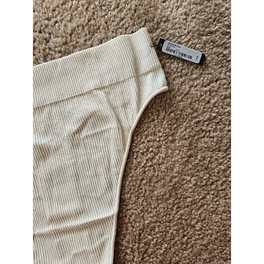 SKIMS Thong Bone Seamless Ribbed Size 2X 3X